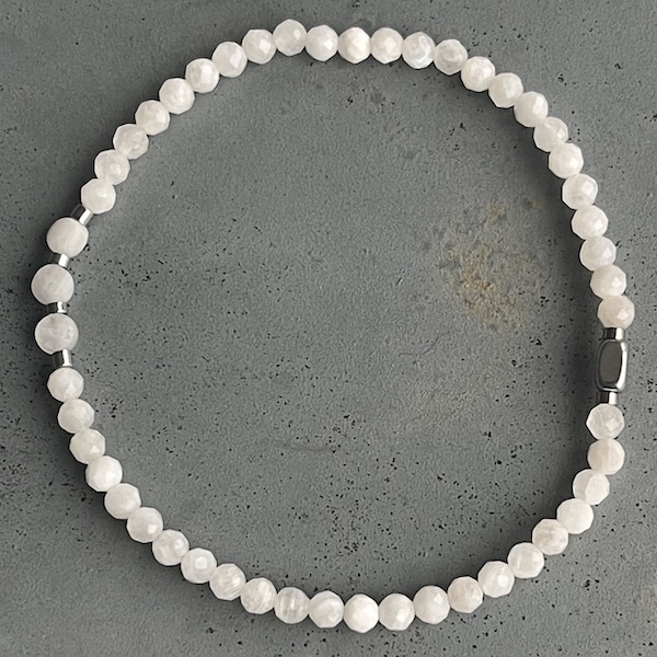 Bracelet en pierre de lune-10