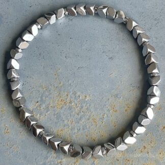 Bracelet en hématite argentée-1