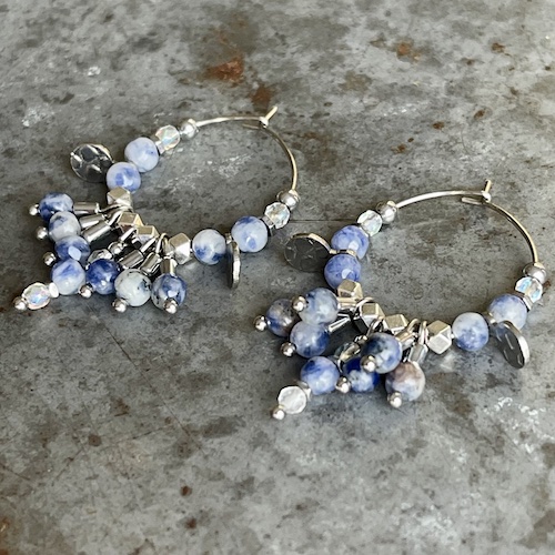 Boucles d'oreilles OWI 891 créoles en jaspe blue spot-1