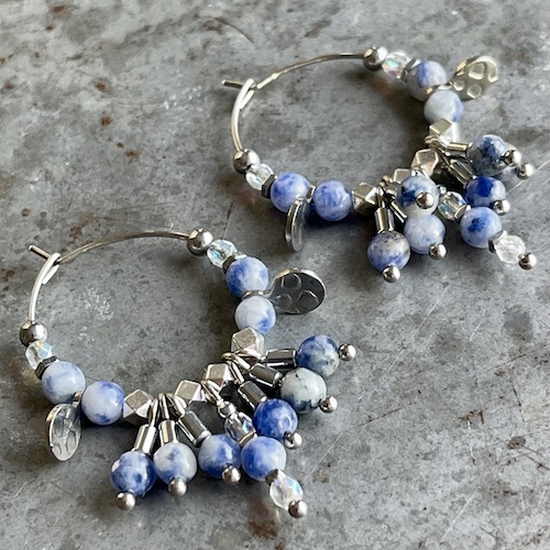 Boucles d'oreilles OWI 891 créoles en jaspe blue spot
