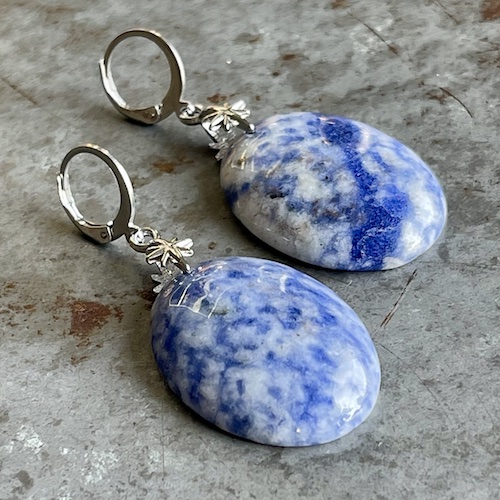 Boucles d'oreilles OWI 892 en jaspe blue spot