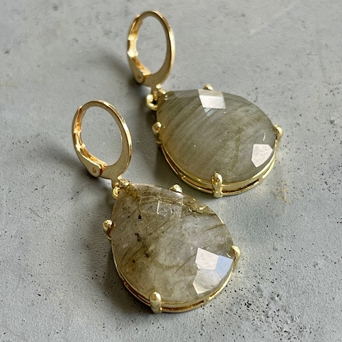 Boucles d'oreilles OWI 962 en labradorite claire-1