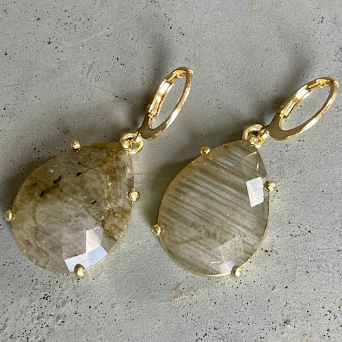 Boucles d'oreilles OWI 962 en labradorite claire