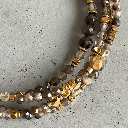 Collier MAZASKA 80 cm en obsidienne argentée-1