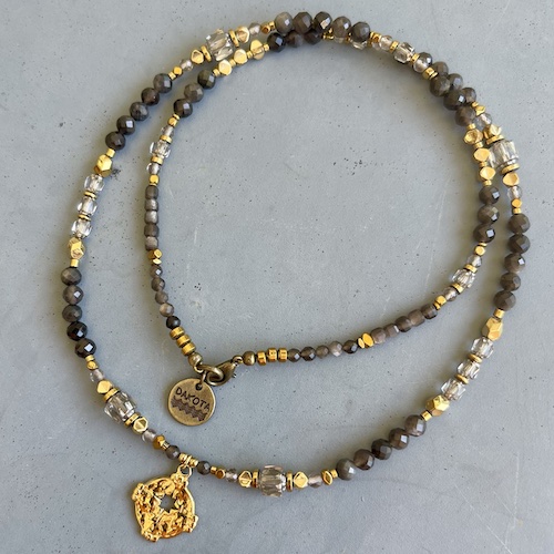 Collier SAKPE 50 cm en obsidienne argentée