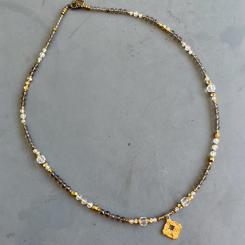 Collier SAKPE 50 cm en obsidienne glace-3