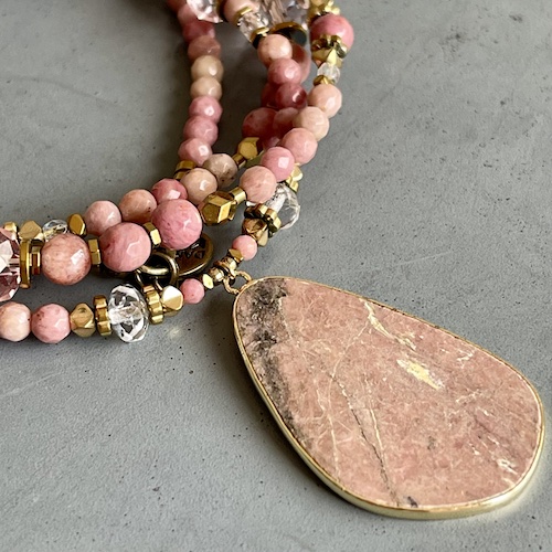 Sautoir NAPYUKA 90 cm en rhodonite-1