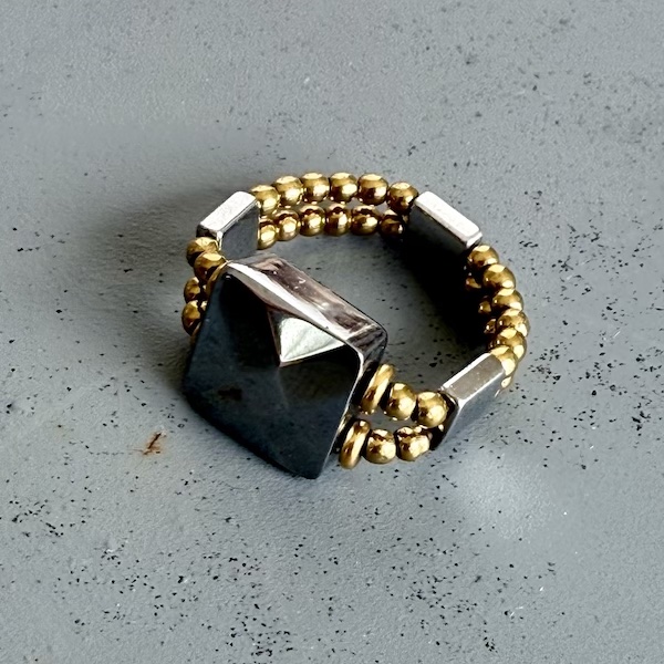 Bague double dorée en terahertz