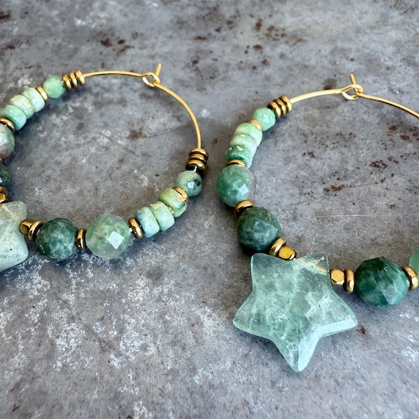 Boucles d'oreilles Owi 1040 créoles en opale verte-2