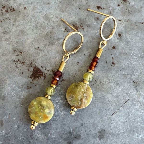 Boucles d'oreilles Owi 1064 en grenat vert et orange-1
