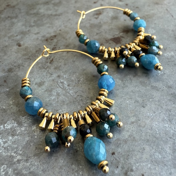 Boucles d'oreilles Owi 989 créoles en apatite-1