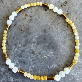 Bracelet en coquillage jaune-2