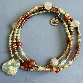 Collier COKATA 75 cm en grenat vert