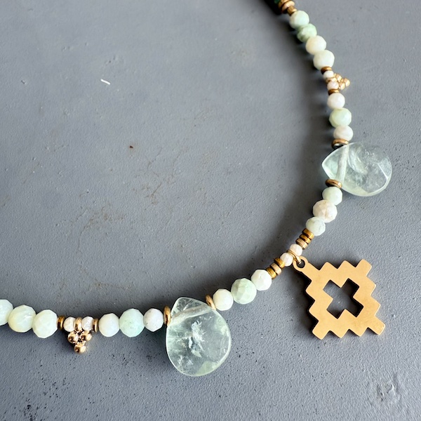 Collier NATAKE 45 cm en opale verte-1