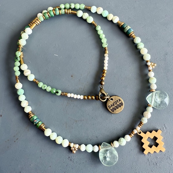 Collier NATAKE 45 cm en opale verte