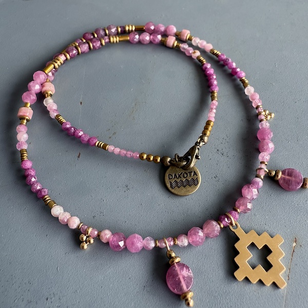Collier NATAKE 45 cm en tourmaline rose