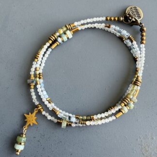 Collier : bracelet triple tours YAMNI 53 cm en aigue marine