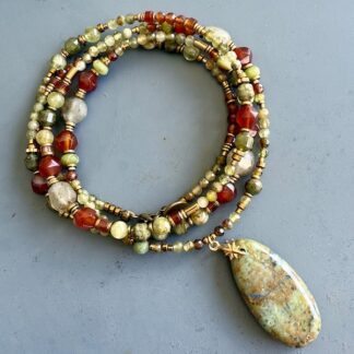 Sautoir NAPYUKA 95 cm en grenat vert-3