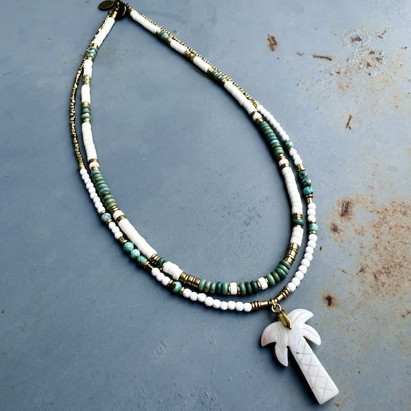 Collier PALM 50 cm en howlite blanche et turquoise africaine.-3