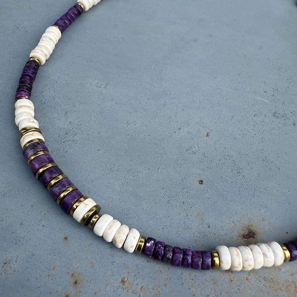 Collier SURF 42 cm en sugilite et howlite blanche-1