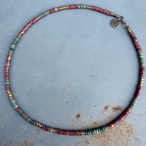 Collier SURF 45 cm en jaspe sésame rouge et turquoise africaine