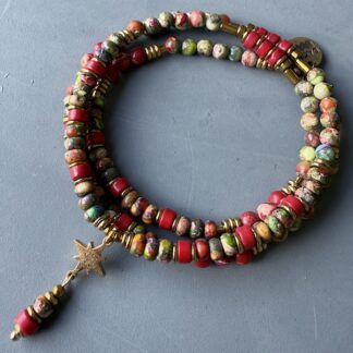 Collier : bracelet triple tours YAMNI 53 cm en jaspe impérial