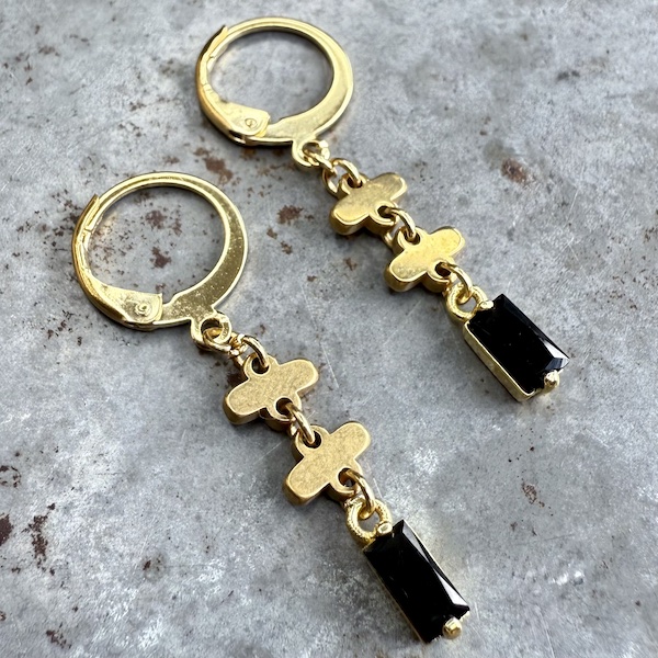 Boucles d'oreilles OWI 1138 en cristal noir-1