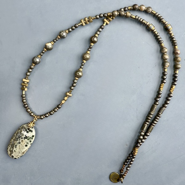 Collier COKATA 75 cm en pyrite-1