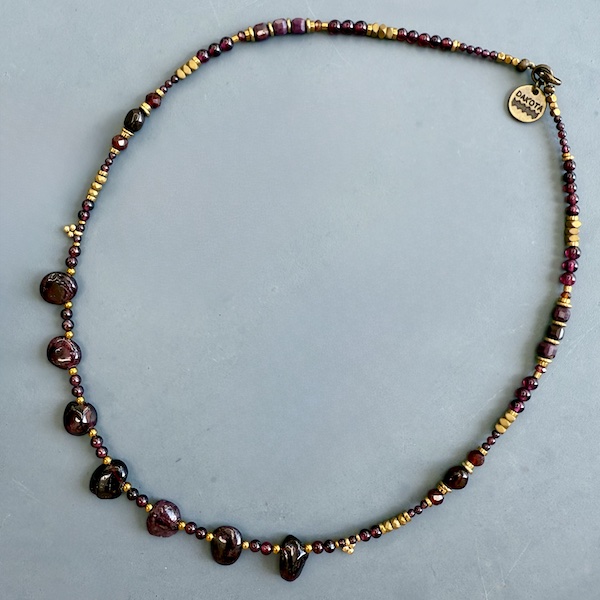 Collier NATAKE 45 cm en grenat-1
