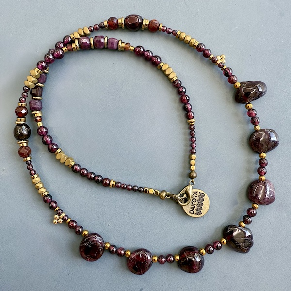 Collier NATAKE 45 cm en grenat