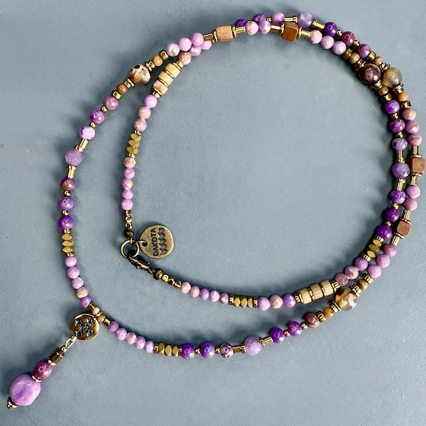 Collier SAKOWI 60 cm en mica lépidolite