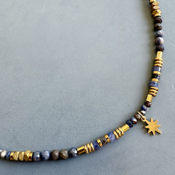 Ras du cou TOPA 40 cm en sodalite-1