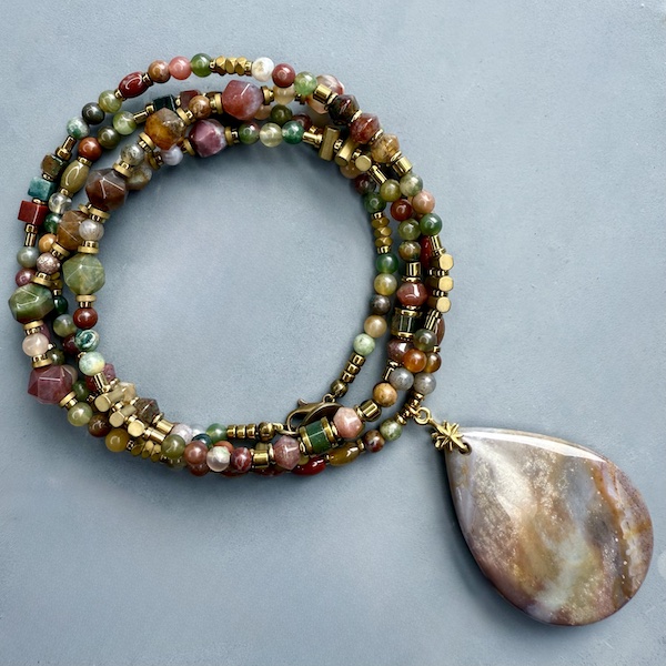 Sautoir NAPYUKA 95 cm en agate indienne