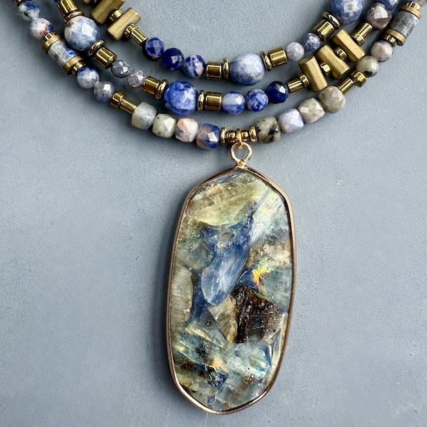 Sautoir NAPYUKA 95 cm en sodalite-1