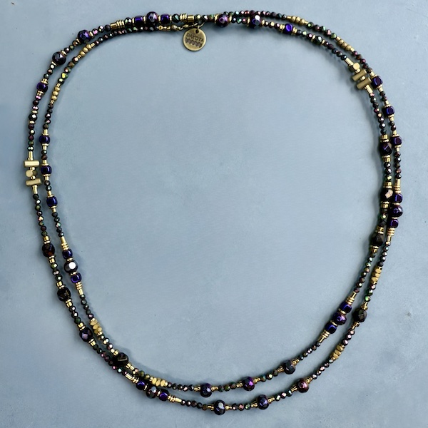 Sautoir TANKA 110 cm en hématite noire scarabée-1