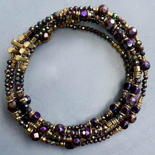 Sautoir TANKA 110 cm en hématite noire scarabée-3