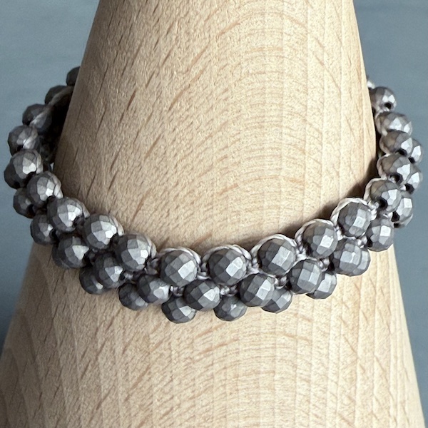 Bracelet macramé 3 rangs hématite argent mat-2jpeg