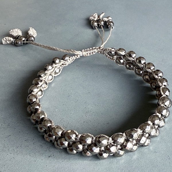 Bracelet macramé 3 rangs hématite argent