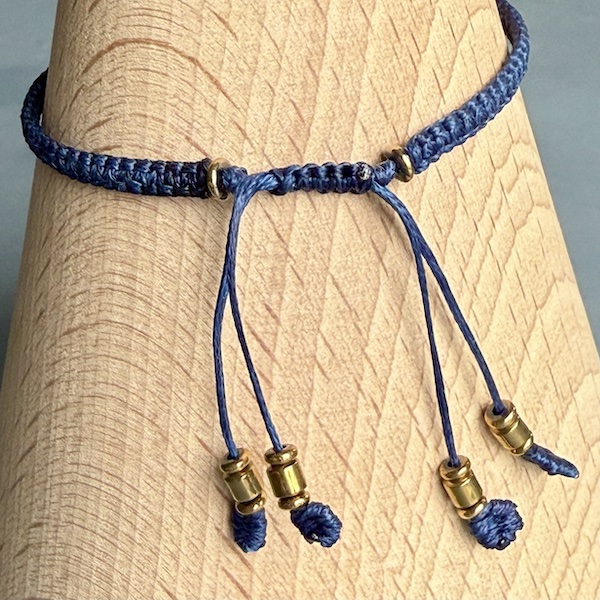 Bracelet macramé double hématite bleue paon-2