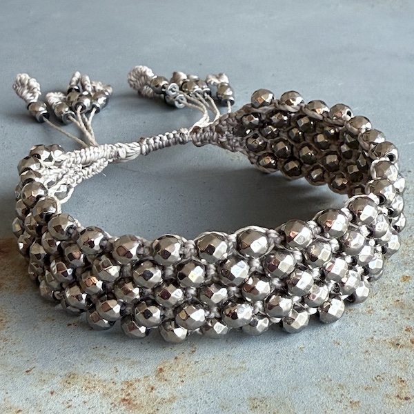 Manchette macramé hématite argentée-4