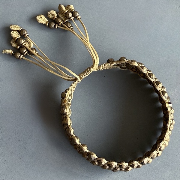 Manchette macramé hématite bronze-1