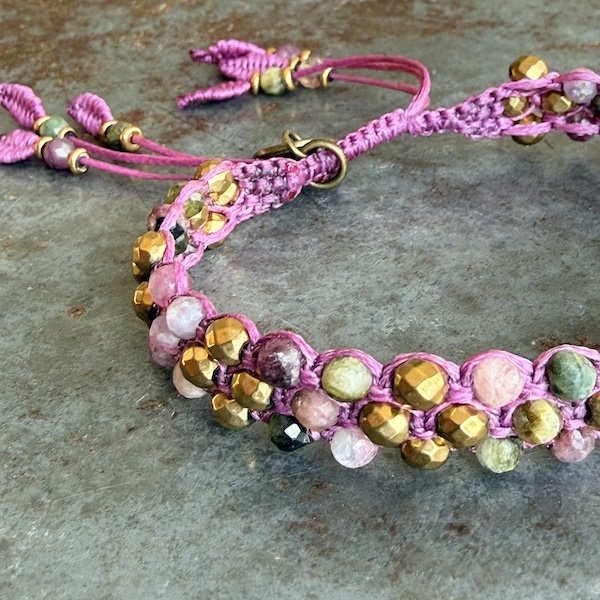 Bracelet macramé 3 rangs tourmaline-2