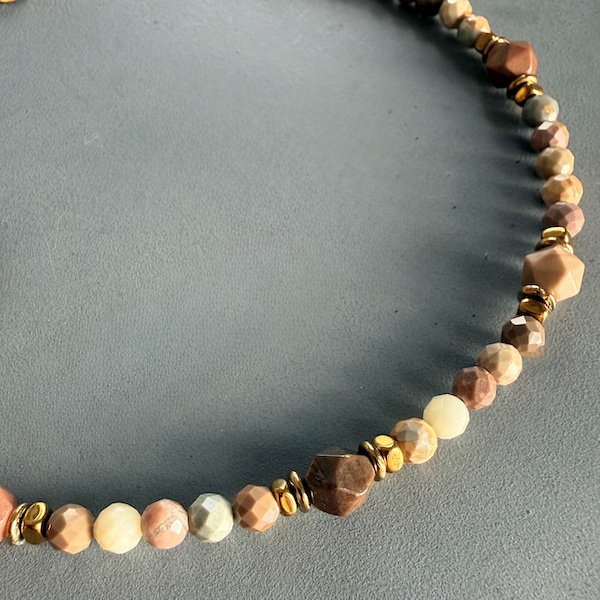 Collier COKATA 75 cm en agate pastel-4