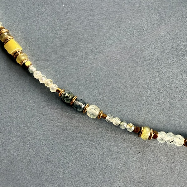 Collier NATAKE 45 cm en préhnite-2