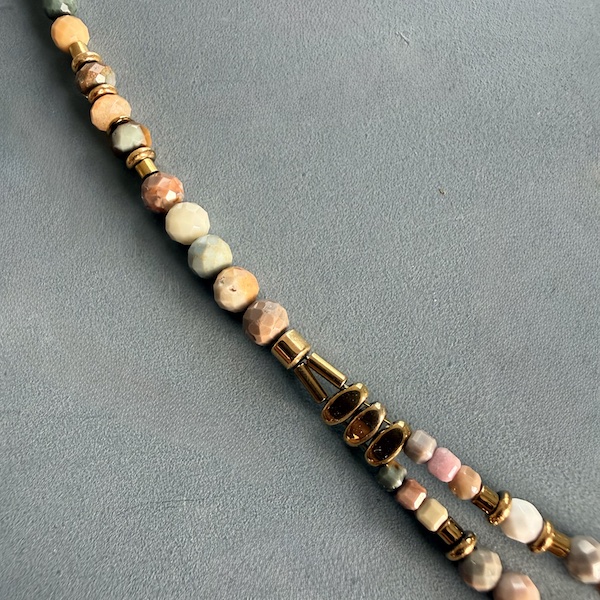 Collier double SLOWLIA 53 et 60 cm en agate pastel-3