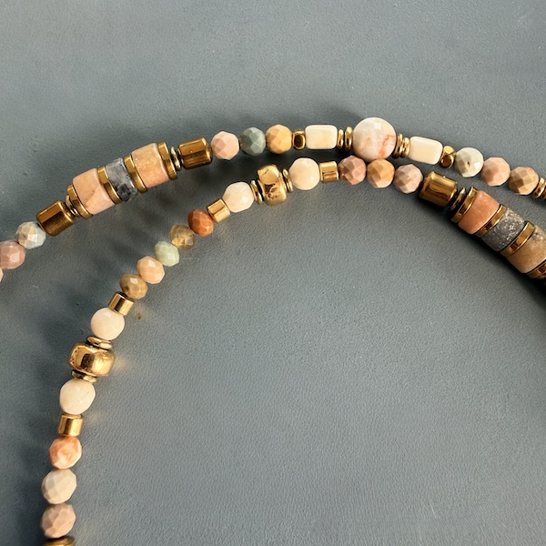 Sautoir TANKA 109 cm en agate pastel-4