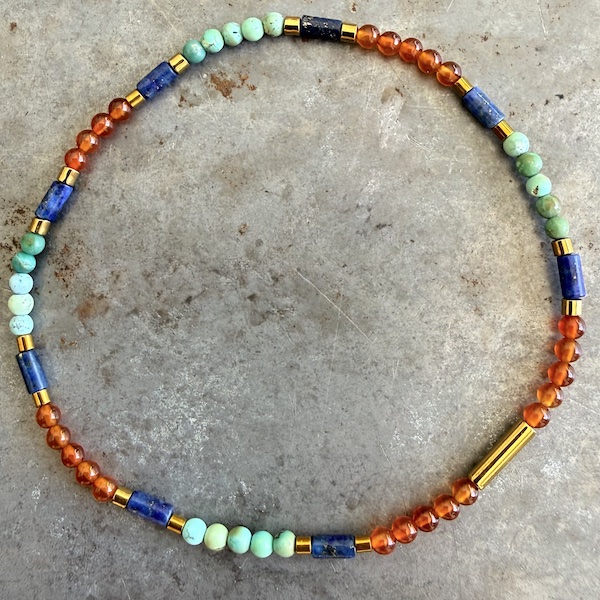 Bracelet en cornaline, lapis lazuli et howlite turquoise-7