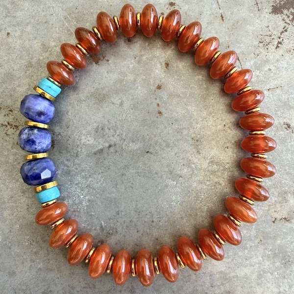 Bracelets en cornaline, lapis lazuli et howlite turquoise5