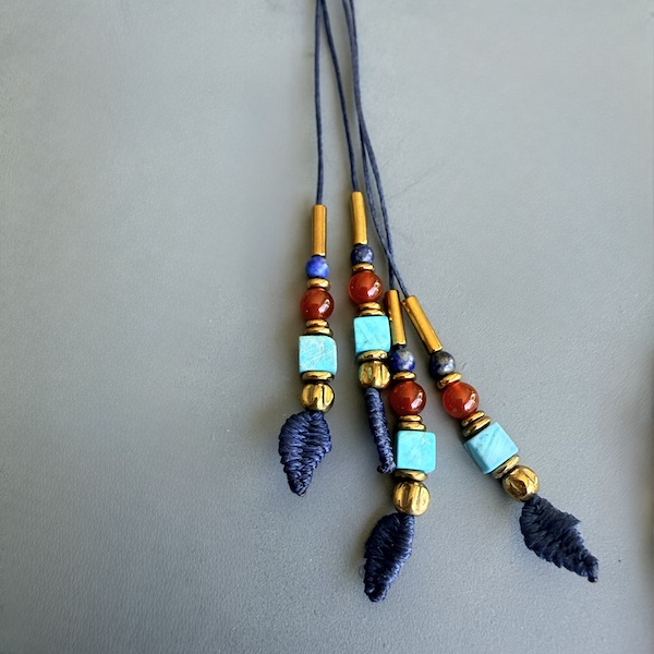 Collier NAPYUKA 90 cm en cornaline, lapis lazuli et turquoise de Hubei-2