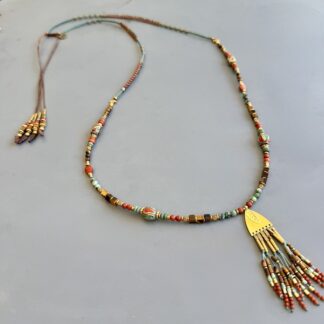Sautoir NAPYUKA 90 cm en jaspe rouge, oeil de tigre et turquoise africaine